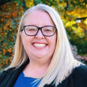 Meet your Posher, Monica